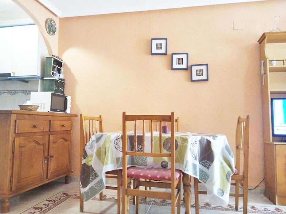 Apto Con Terraza Y 2 Dormitorios. 600 Megas Wifi. 산타 폴라 외부 사진